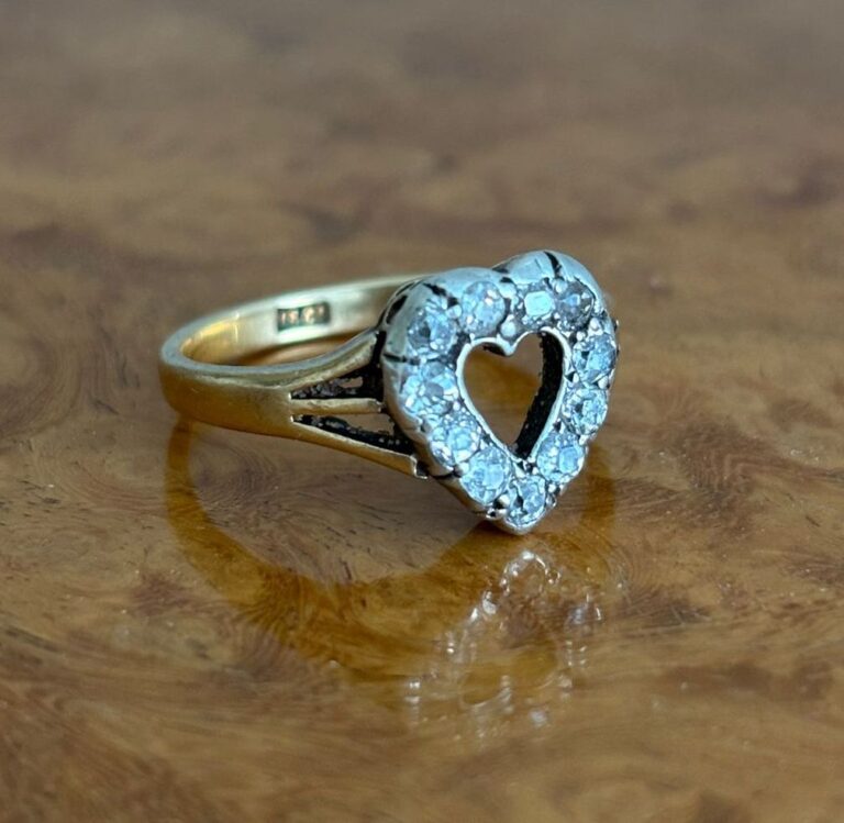 A Four-Generation Family Treasure Rescued from the Sand